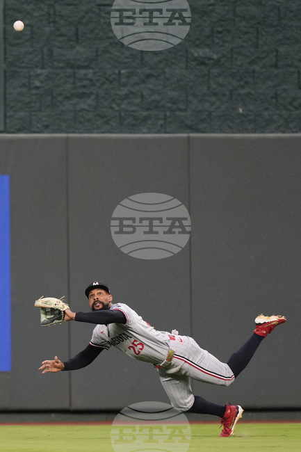 Twins Royals Baseball