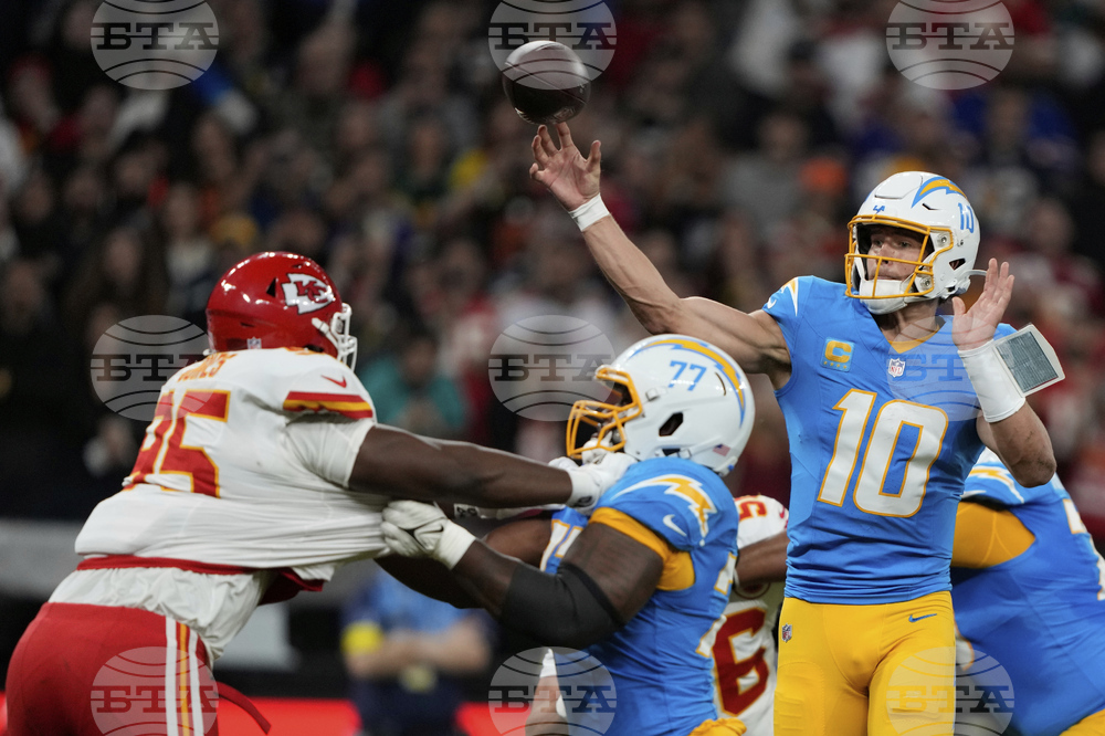 APTOPIX Chiefs Chargers Football