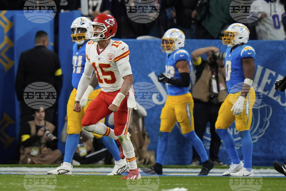 APTOPIX Chiefs Chargers Football