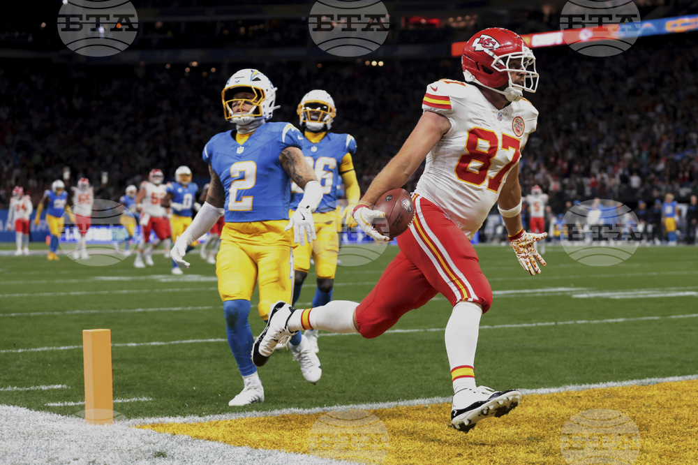 APTOPIX Chiefs Chargers Football