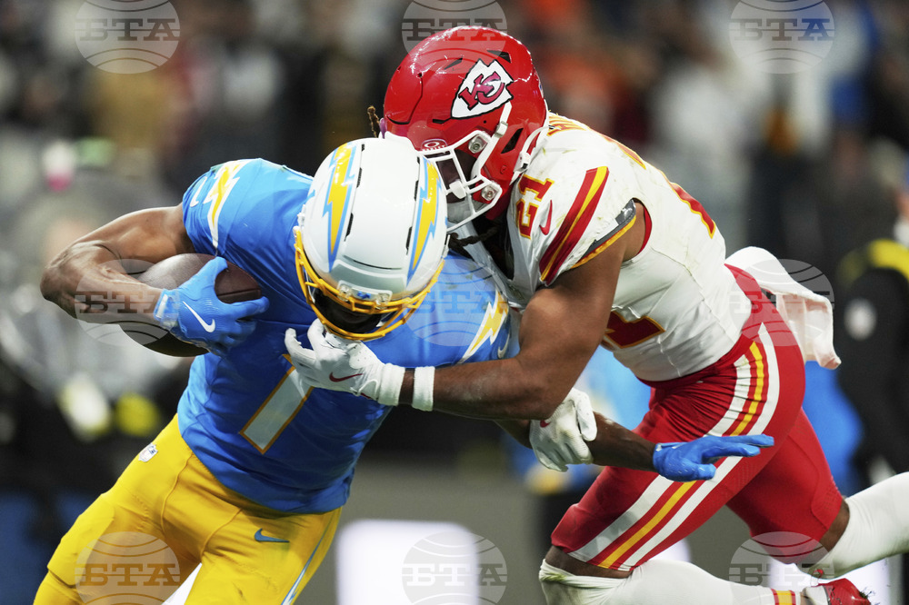 APTOPIX Chiefs Chargers Football