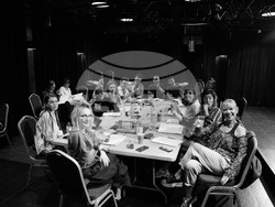 Започнаха репетициите на новата пиеса „Фейк" от Лиза Шопова, снимка –  театър „Българска армия“ /Борис Урумов