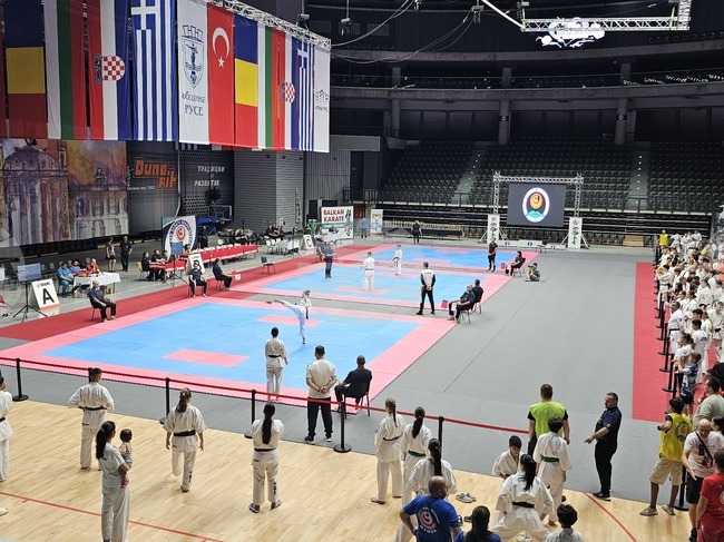 Балканско първенство по карате шинкиокушин събира в Русе повече от 300 състезатели от пет държави 