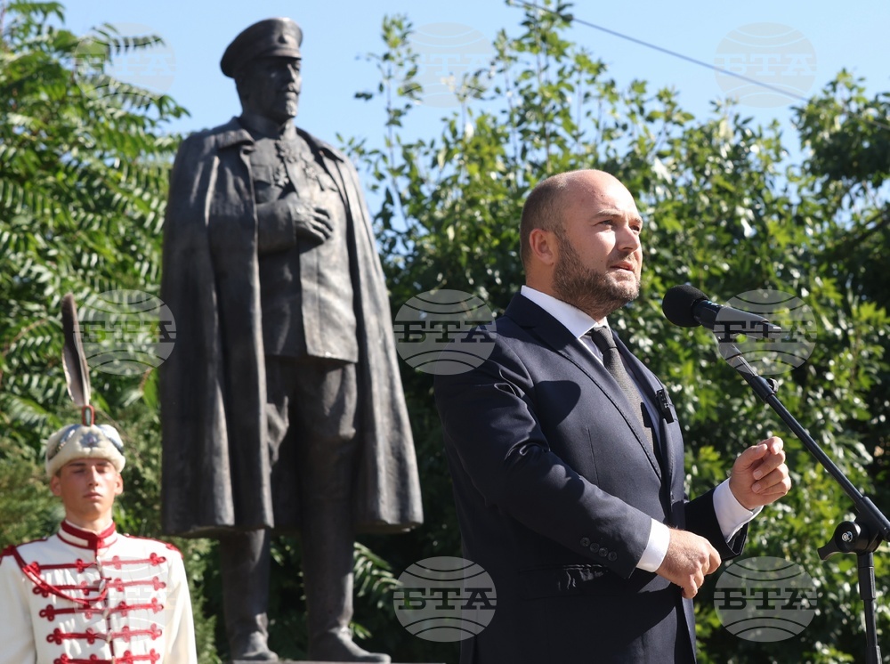 Генерал Владимир Вазов - паметник - откриване