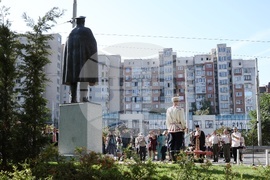 Генерал Владимир Вазов - паметник - откриване