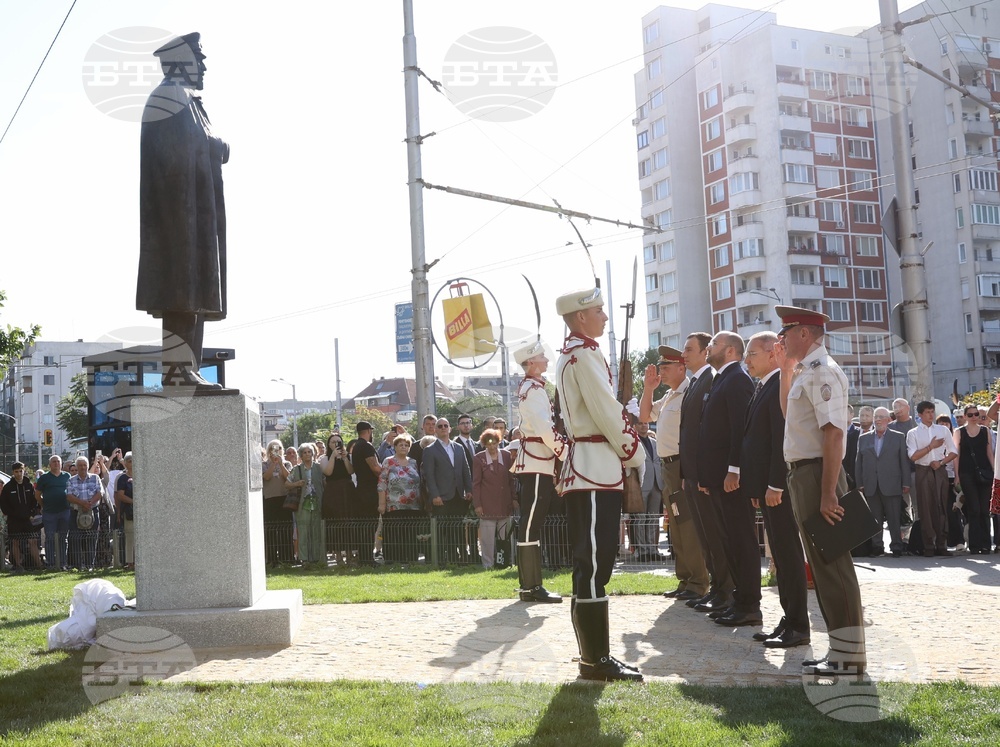 Генерал Владимир Вазов - паметник - откриване