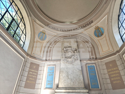 Княз Александър Първи Батенберг - костница