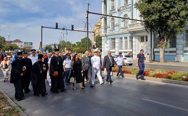 Варна отбеляза 140 години от Съединението на България