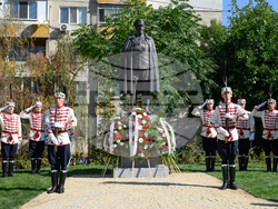 Паметник на генерал Владимир Вазов беше открит в София в Деня на Съединението. Снимка: организаторите