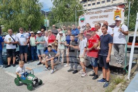 Смолян - ретро автомобили - парад