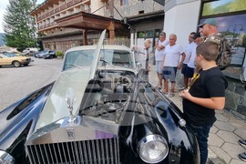 Смолян - ретро автомобили - парад