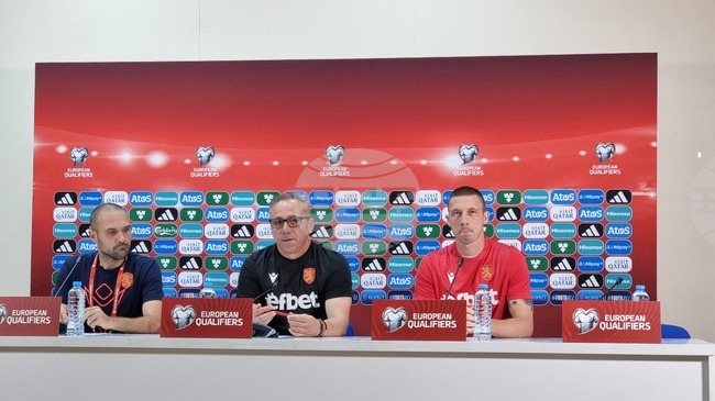 Селекционерът на България Илиан Илиев: "Утре ни чака доста тичане, не са много въпросите, които имам за състава"