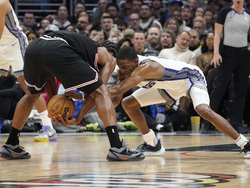 Kings Clippers Basketball