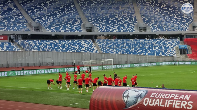 Селекционерът на България Илиан Илиев: "Утре ни чака доста тичане, не са много въпросите, които имам за състава"