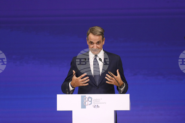 Гръцкият премиер представи данъчни облекчения, целящи да подобрят жизнения стандарт на гърците 