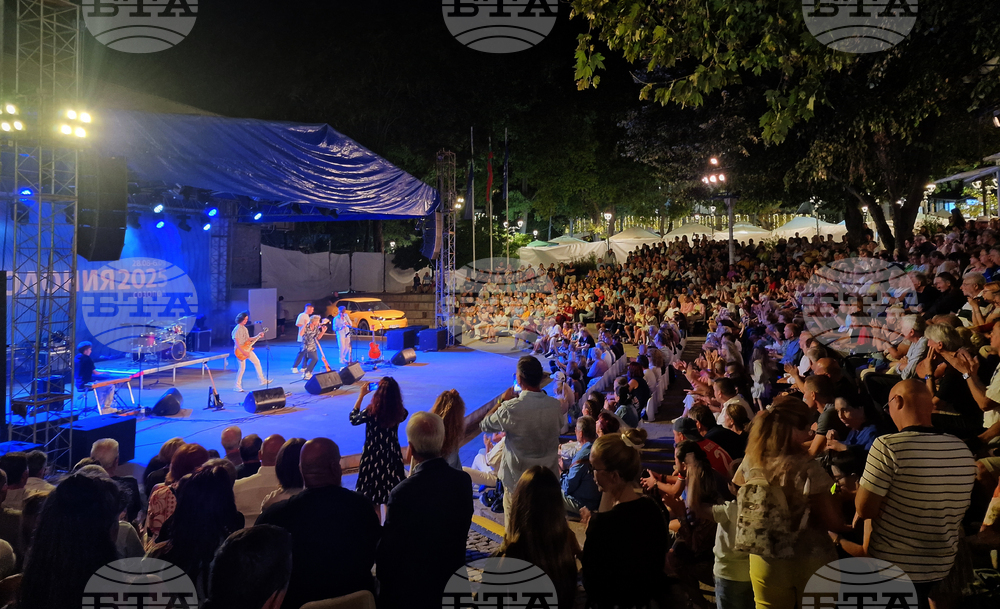 Созопол - Празници на изкуствата "Аполония" - "Фондацията и младите певци" - концерт