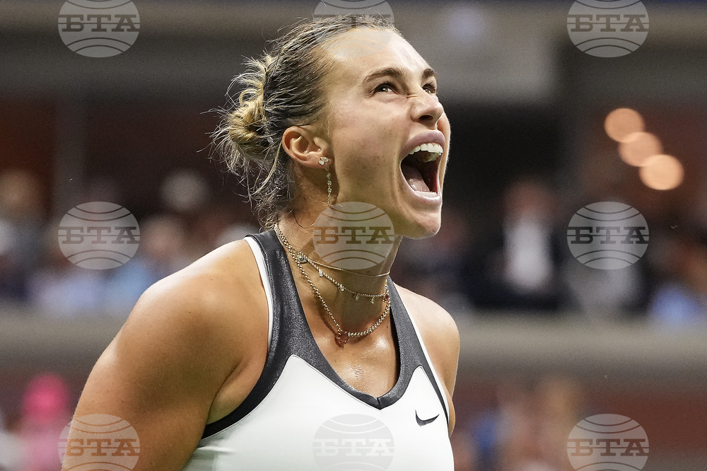 Сабаленка срещу Кирьос в "Битка на половете" в тениса в Дубай през декември