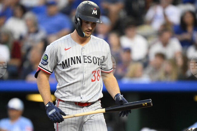 Twins Royals Baseball