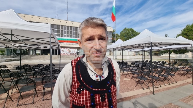 Фестивал в Нова Загора представя съвременна интерпретация на шевицата, нейната символика и смисъл