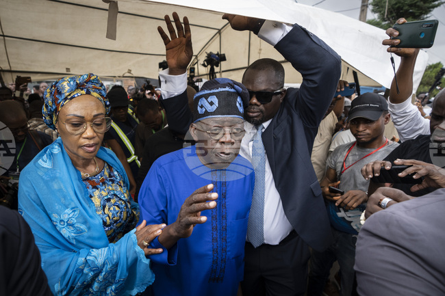 НАН: Първата дама на Нигерия призова за глобален мир и разбирателство