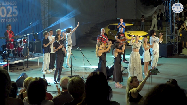 „Фондацията“ направи концерт с млади певци на „Аполония“