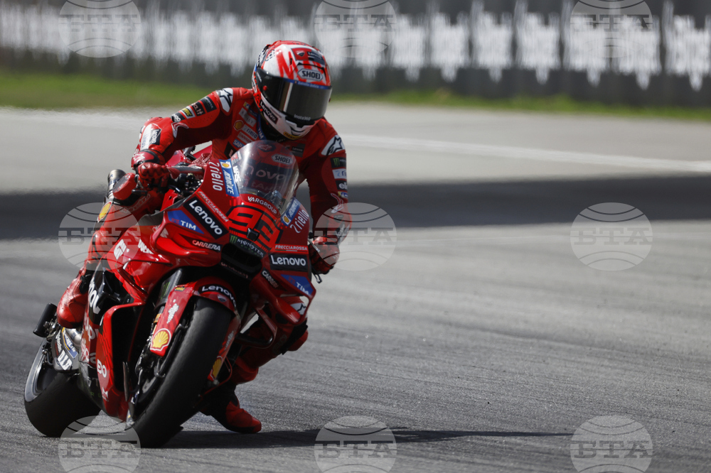 Марк Маркес се завърна на пистата за тестовете на MotoGP в Малайзия