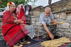 Село Крепост - Празник на крутмача