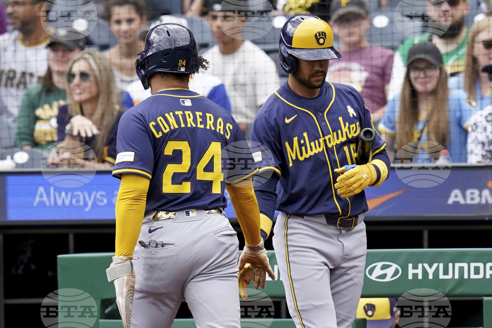 Brewers Pirates Baseball