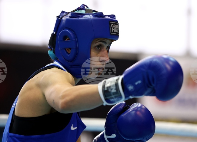 Рускиня спря Светлана Каменова на четвъртфиналите на световното първенство по бокс за жени