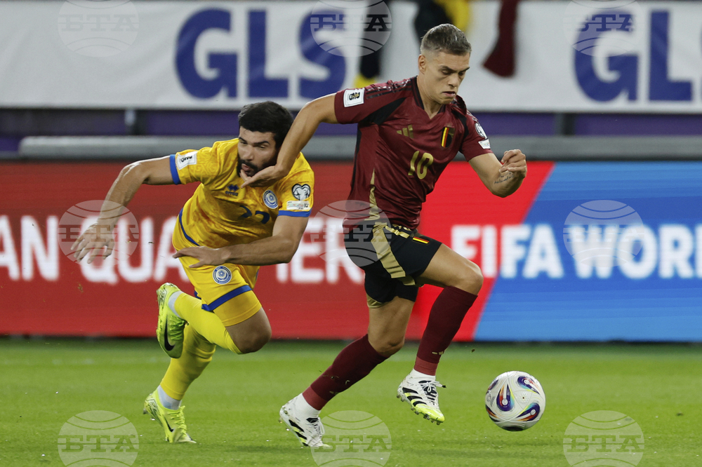 Националите на Белгия Леандро Тросар и Ханс Ванакен отпаднаха от тима за американското турне