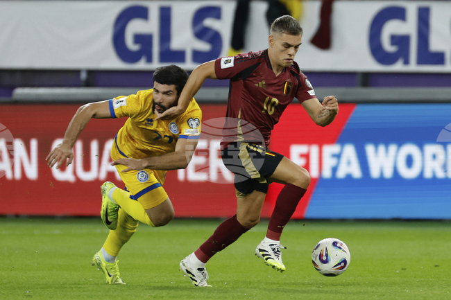 Националите на Белгия Леандро Тросар и Ханс Ванакен отпаднаха от тима за американското турне