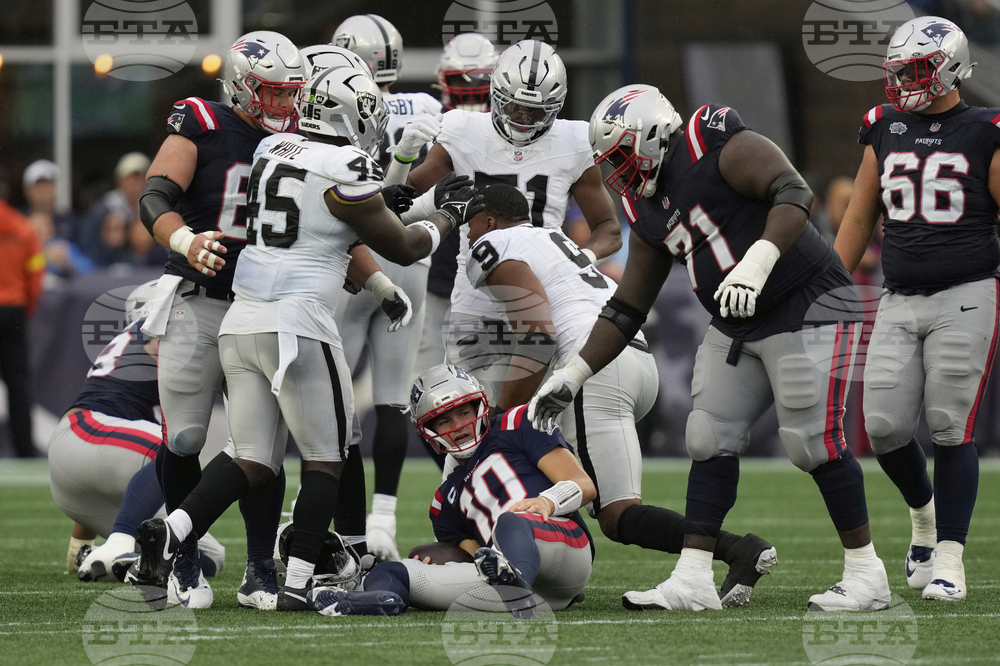 Raiders Patriots Football