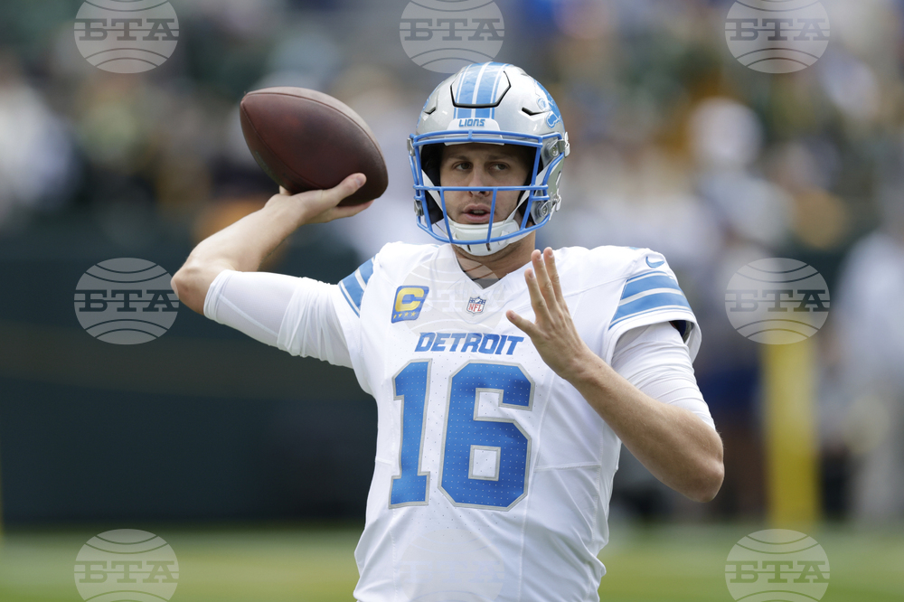 Lions Packers Football