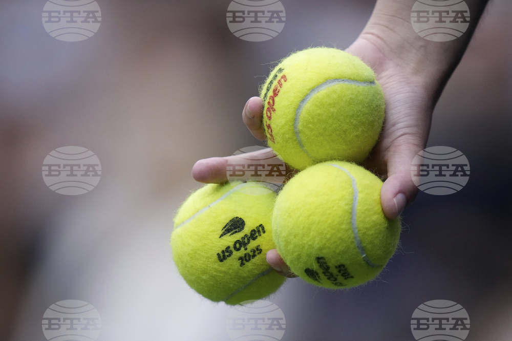 Клаудио Пистолези проведе семинар в Български национален тенис център