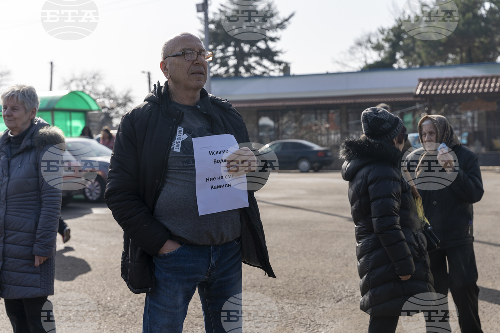 Община Балчик - село Сенокос - протест - нарушено водоподаване - Снимка: Александра Антонова