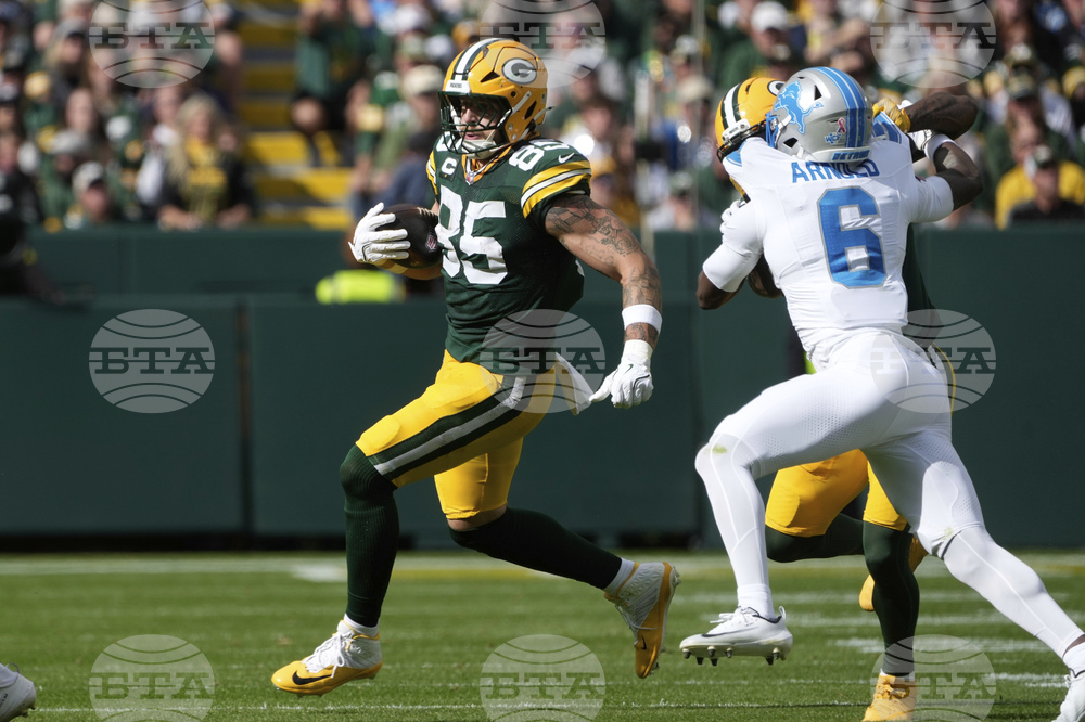 Lions Packers Football