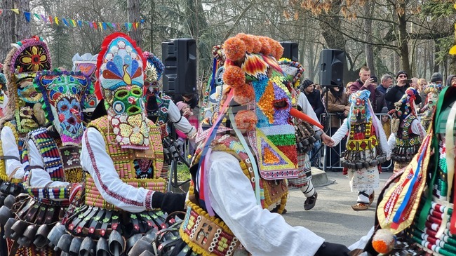 „Кукерският сезон“ в Тунджанско ще продължи месец и половина, а хлопки ще огласят 15 села