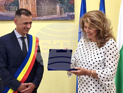 Румъния - Стар Бешено - празнично заседание на Общинския съвет - Илияна Йотова