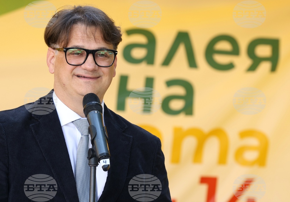 Books Open Windows to the World, Says Culture Minister at Sofia Book Alley Opening