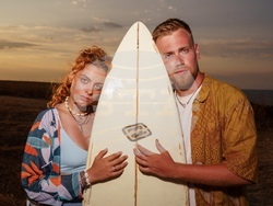 Актьорите Алена Вергова и Боян Тодоров пуснаха дуетна песен със заглавие „Нощта умира сама“. Снимка: екип