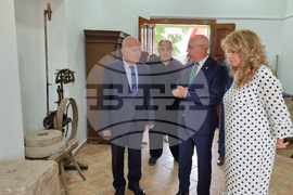 Румъния - Стар Бешено - Илияна Йотова - визита