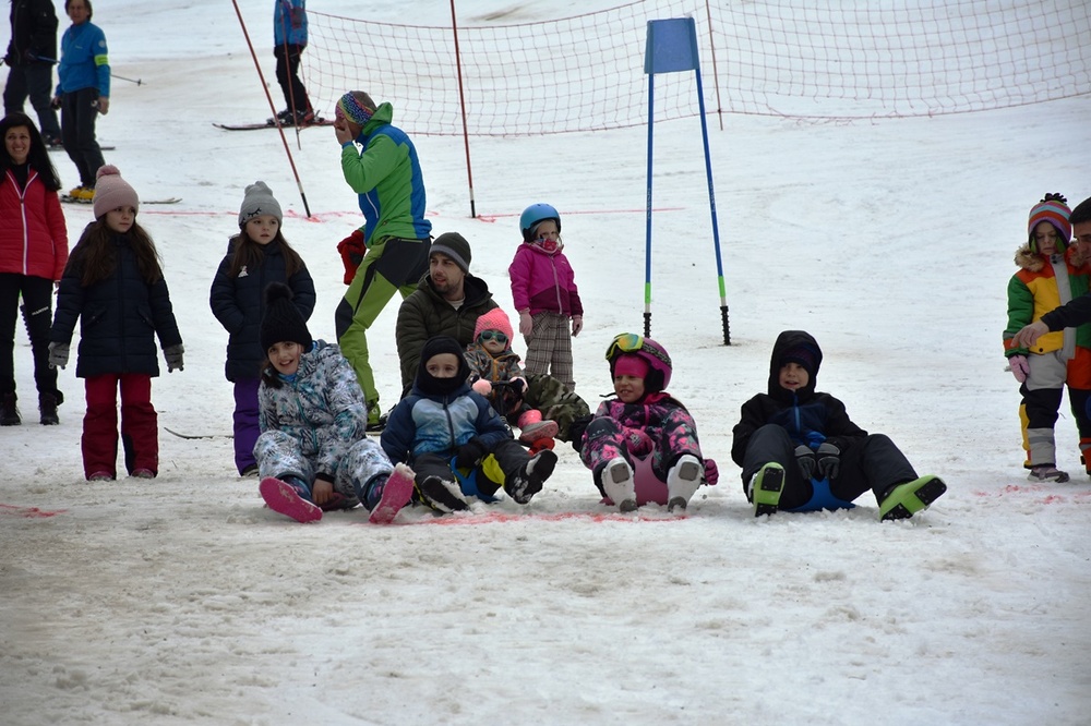 Деца и възрастни се справиха отлично с тазгодишното „Зимно предизвикателство“, отправено от Община Благоевград
