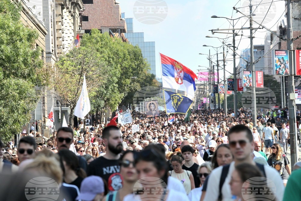 Протести в защита на гладуващ в ареста студент се проведоха в няколко сръбски градове 