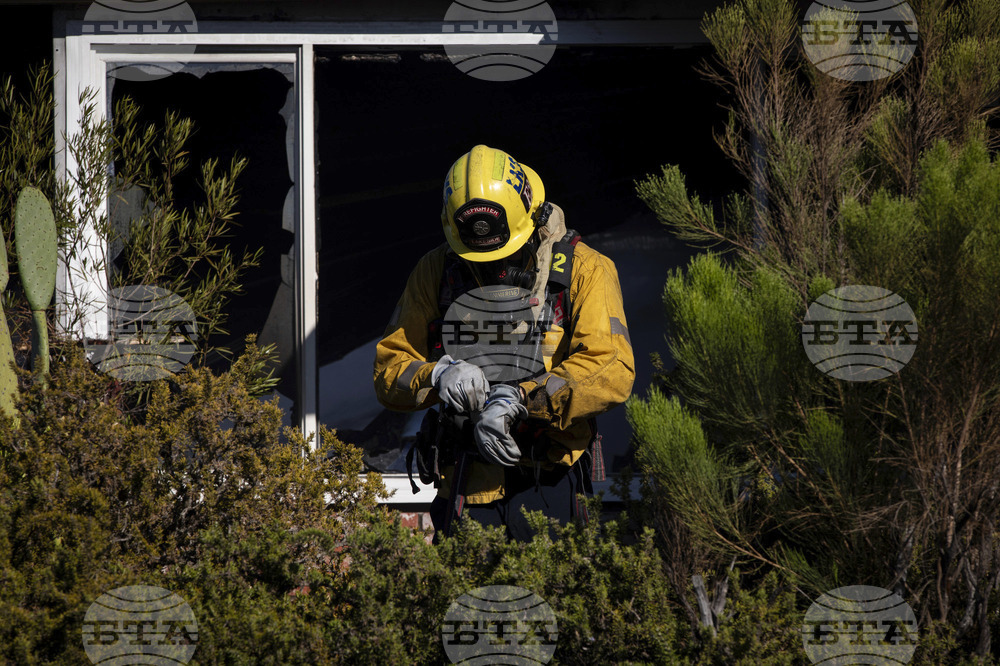 Двама души загинаха при газова експлозия в дом за възрастни в Пенсилвания 