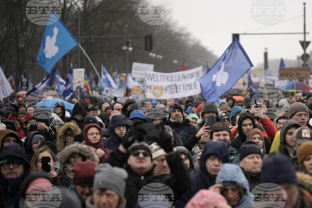 Участниците във Великденските маршове в Германия настояха за мирни преговори за Украйна и прекратяване на германските доставки на оръжия
