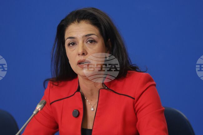 Vanya Grigorova Announces Campaign against Raising Retirement Age, for Abolishing Maximum Contributory Income