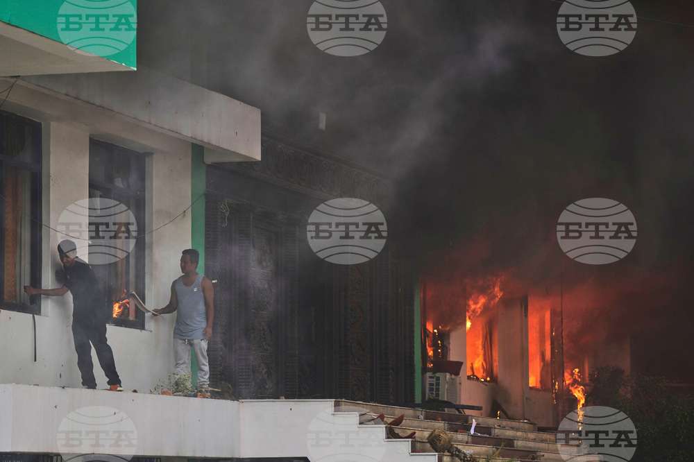 Броят на загиналите при антиправителствените протести в Непал се увеличи на 22 души