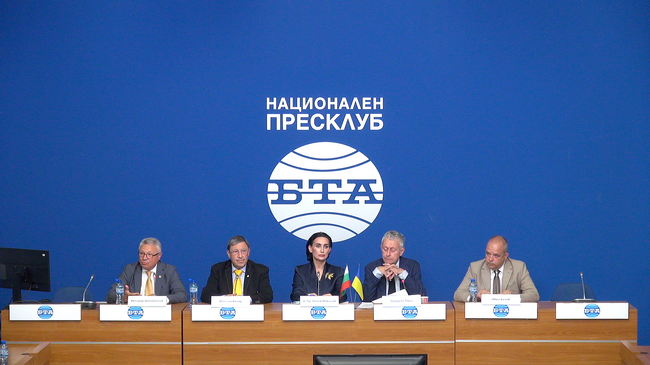 Пресконференция по повод посещението в Украйна на делегация от български независими експерти, по покана на президента Володимир Зеленски