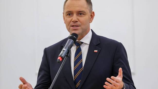 ПАП: Полският президент ще повдигне въпроса за репарациите от Втората световна война при срещата с германския си колега 