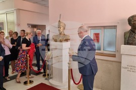 Черна гора - Подгорица - Росен Желязков - бюст-паметник - откриване